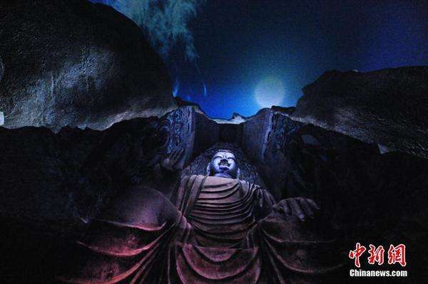 莫高窟数字中心180度超视角洞窟 画面精彩纷呈